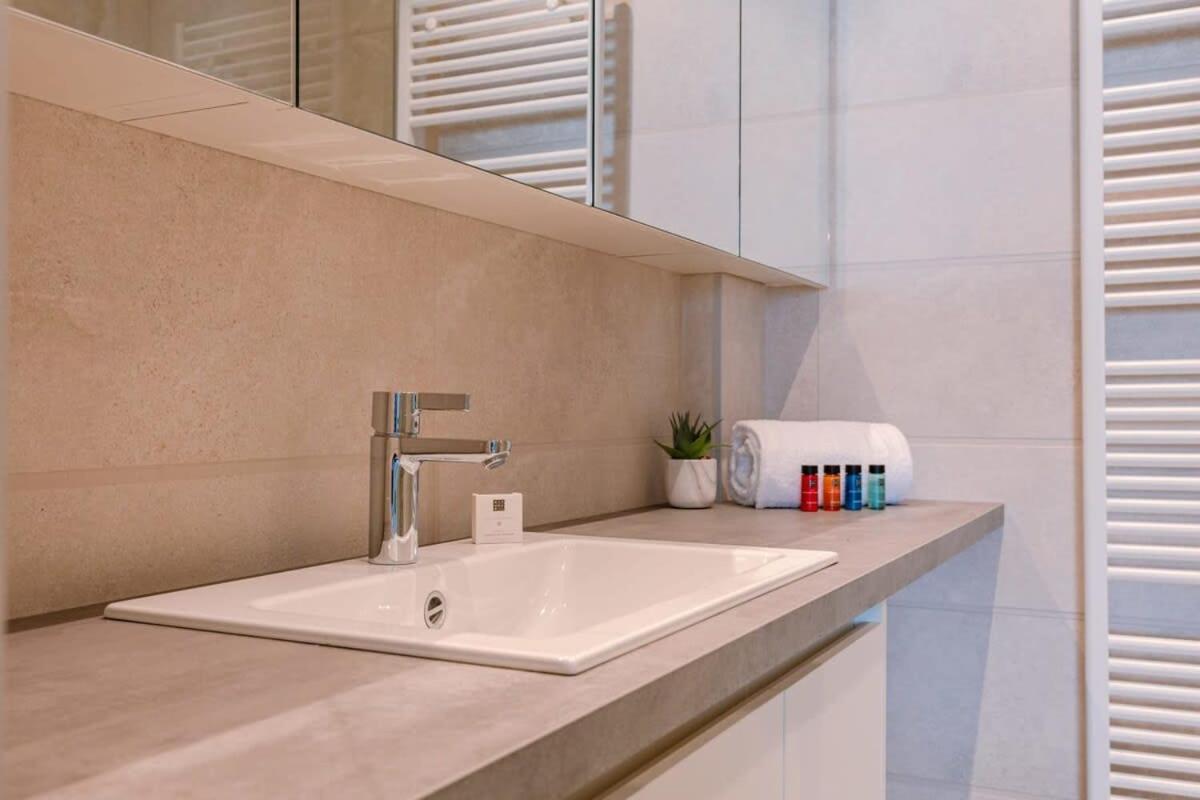 Apartment Huswell - Brand New With A View